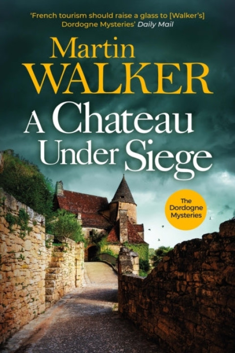 Omslag: A Chateau Under Siege