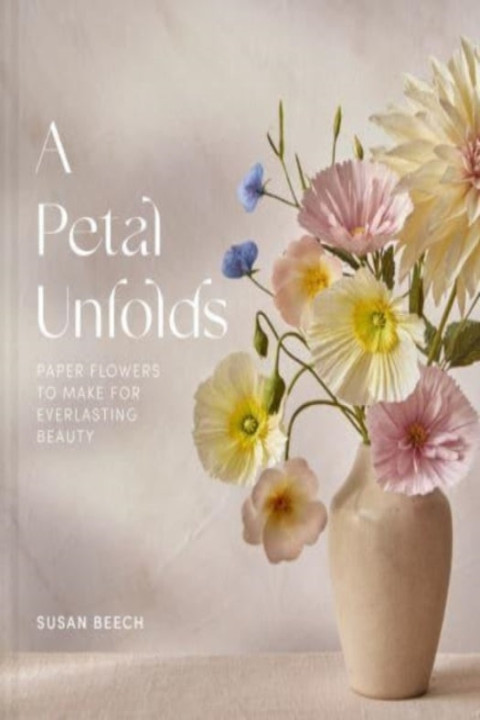 Omslag: A Petal Unfolds