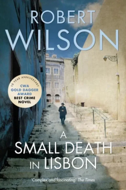 Omslag: A Small Death in Lisbon