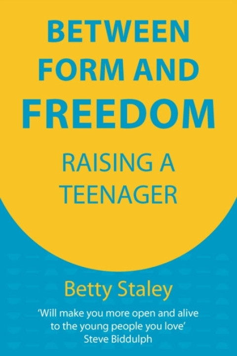 Omslag: Between Form and Freedom