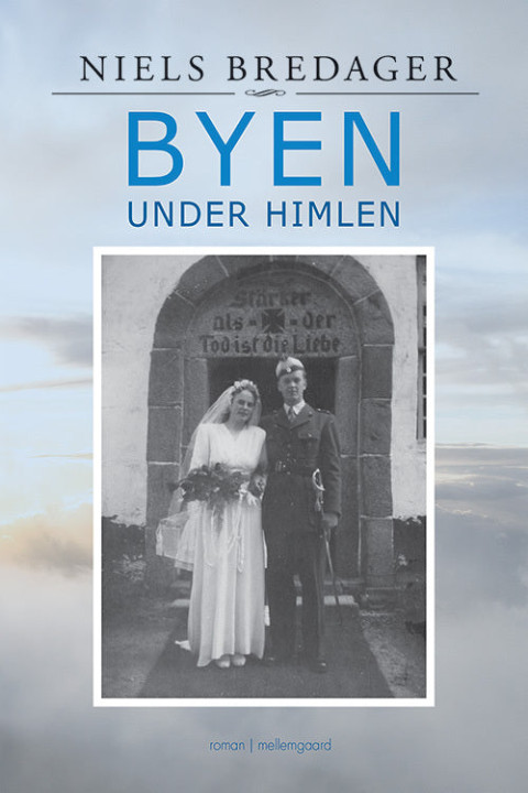 Omslag: Byen under himlen