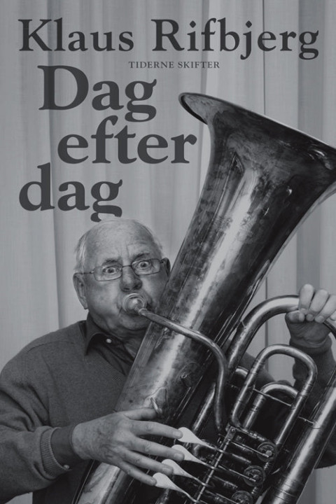 Omslag: Dag efter dag