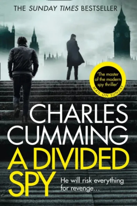 Omslag: DIVIDED SPY_THOMAS KELL SP3 PB