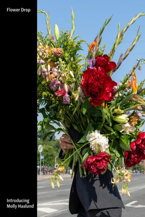 Omslag: Flower Drop