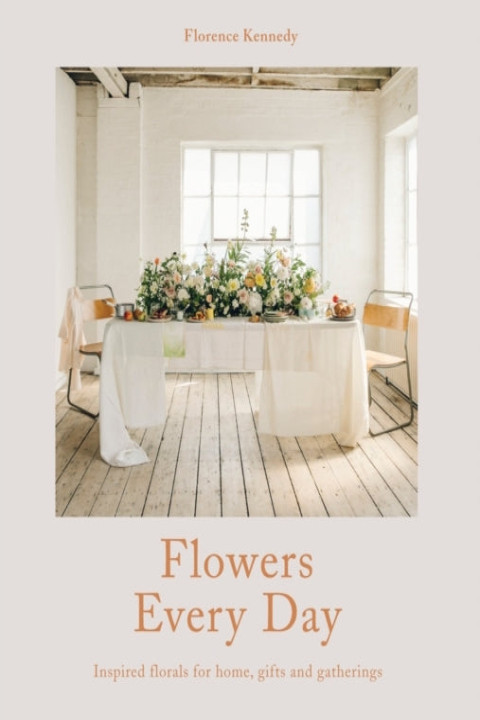 Omslag: Flowers Every Day
