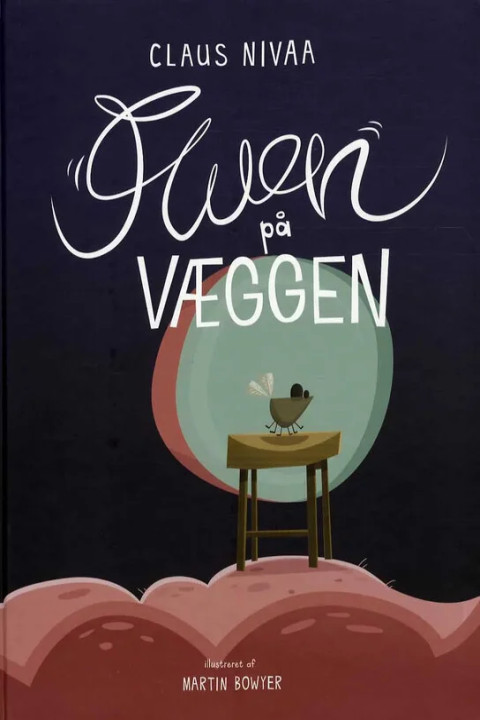Omslag: Fluen på væggen