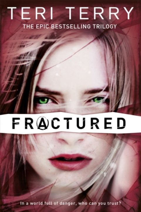 Omslag: Fractured