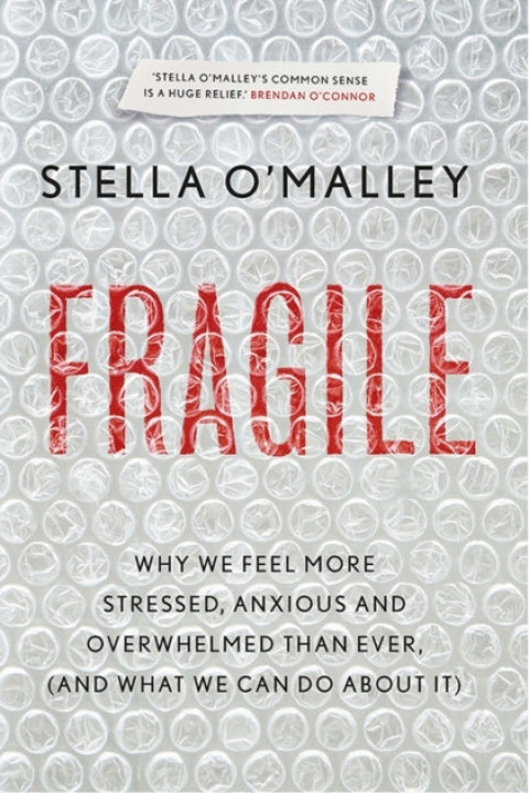 Omslag: Fragile