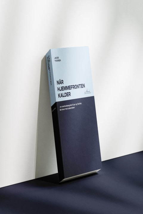 Omslag: Hjemmefronten kalder