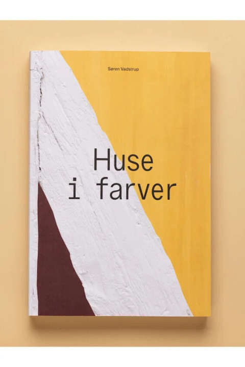 Omslag: Huse i farver