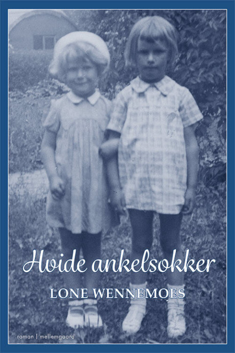 Omslag: Hvide ankelsokker