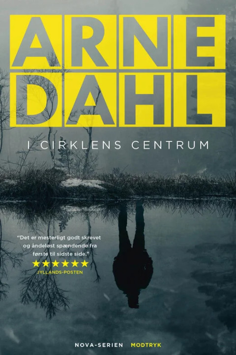 Omslag: I cirklens centrum - 1. Bind