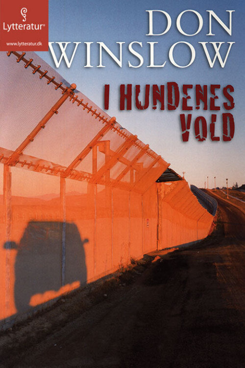 Omslag: I hundenes vold