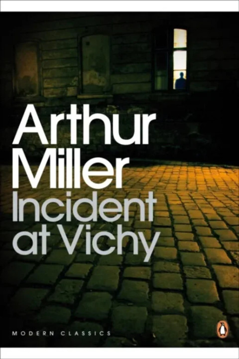 Omslag: Incident at Vichy