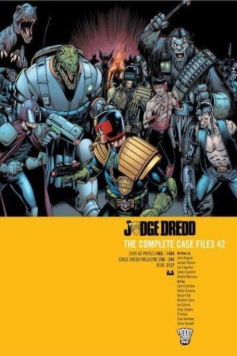 Omslag: Judge Dredd the Complete Case Files 42