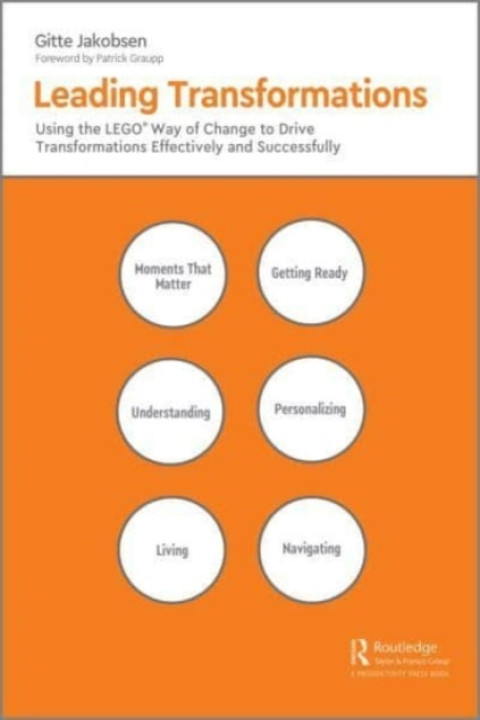 Omslag: Leading Transformations
