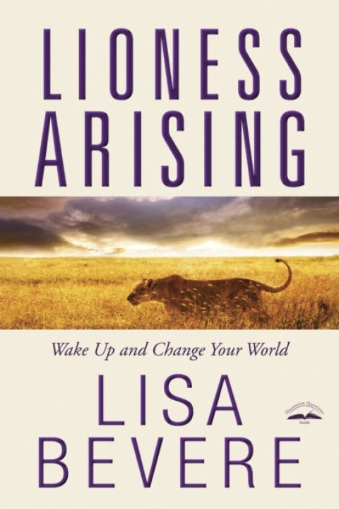 Omslag: Lioness Arising