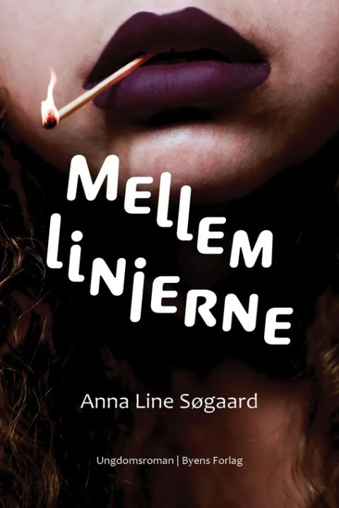 Omslag: Mellem linjerne