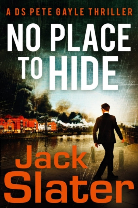Omslag: No Place to Hide