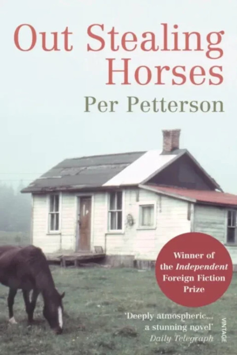 Omslag: Out Stealing Horses
