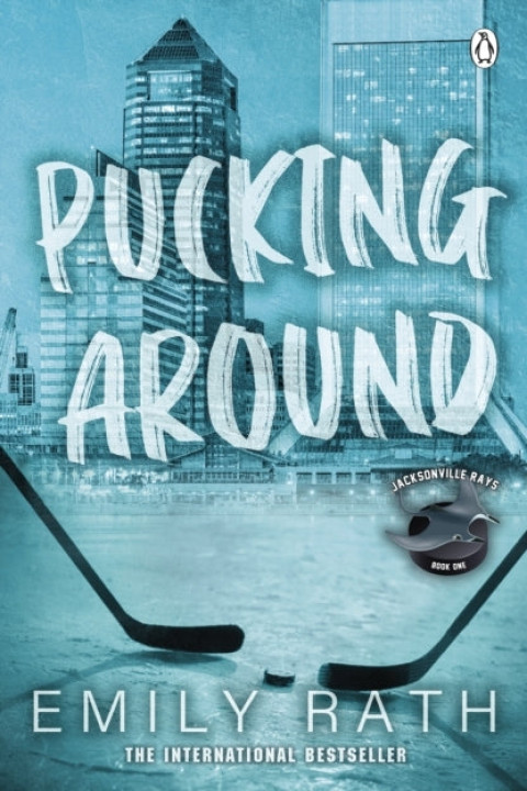 Omslag: Pucking Around