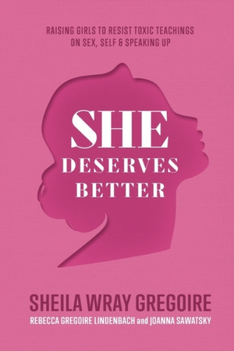 Omslag: She Deserves Better