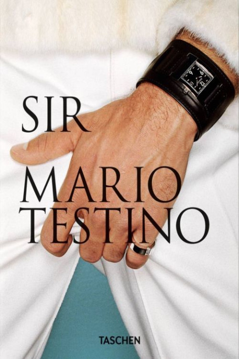 Omslag: Sir Mario Testino