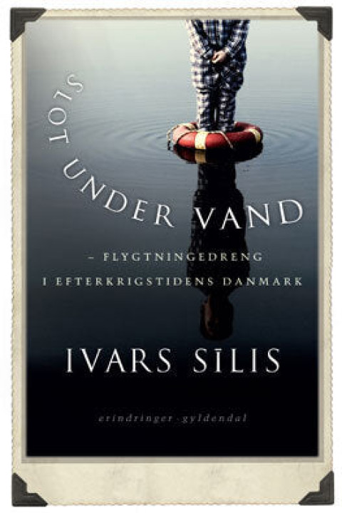 Omslag: Slot under vand