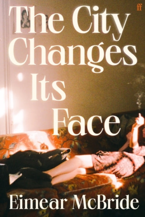 Omslag: The City Changes Its Face