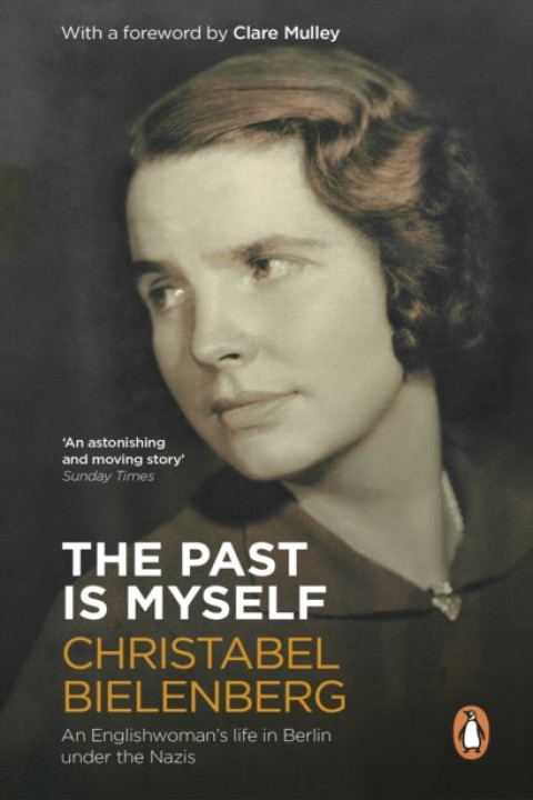 Omslag: The Past Is Myself