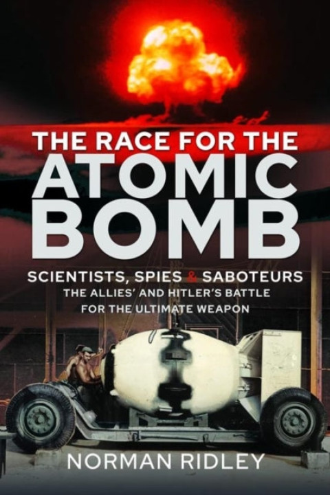 Omslag: The Race for the Atomic Bomb