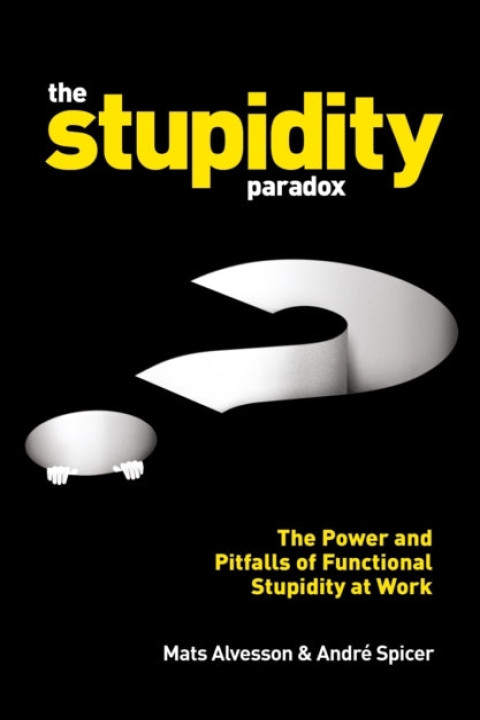 Omslag: The Stupidity Paradox