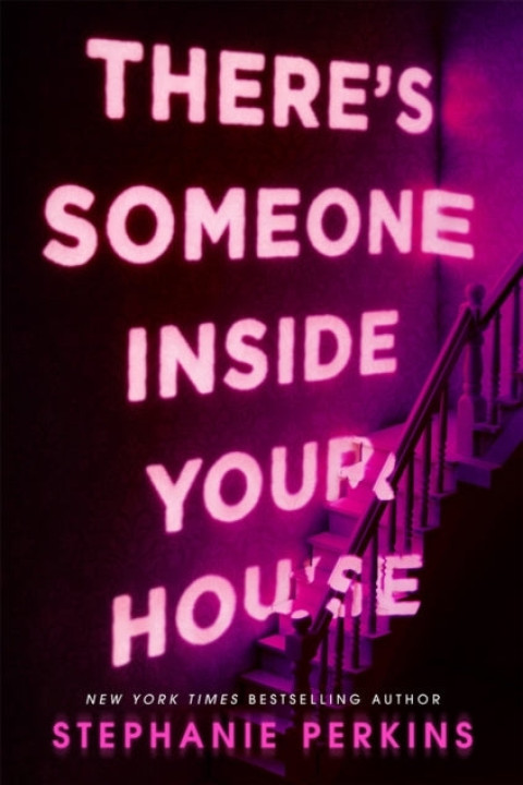 Omslag: There's Someone Inside Your House