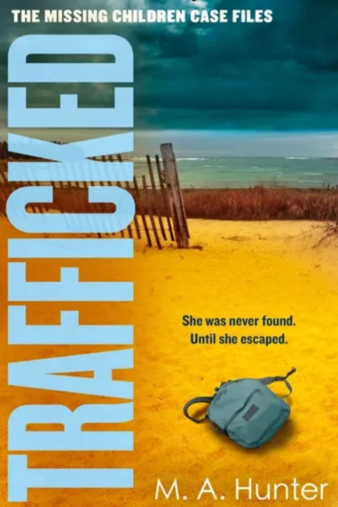 Omslag: Trafficked