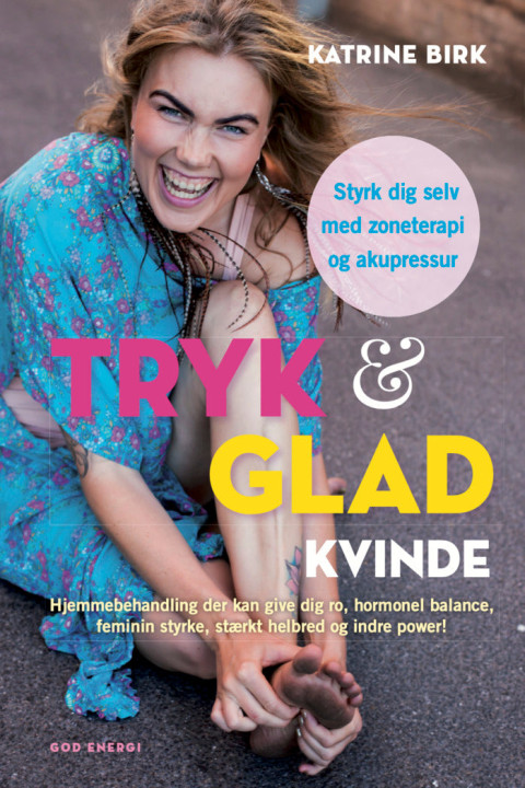 Omslag: Tryk og glad kvinde