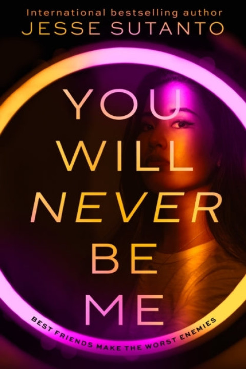Omslag: You Will Never Be Me