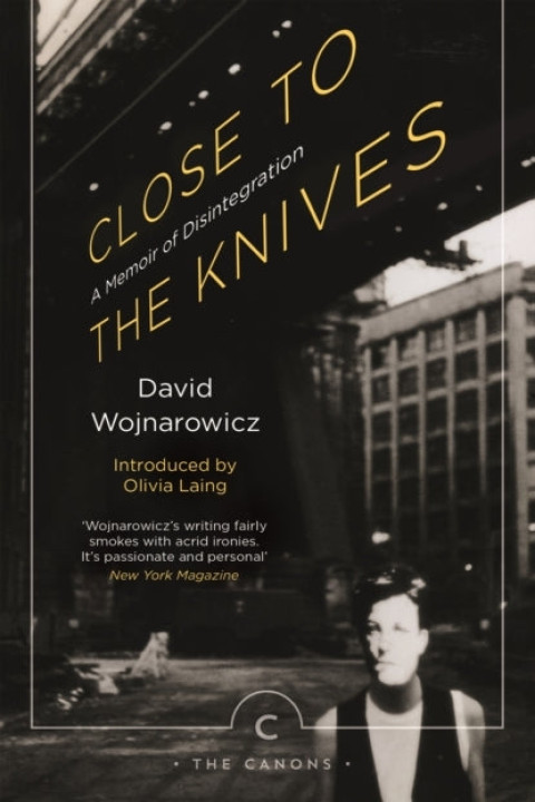 Omslag: Close to the Knives